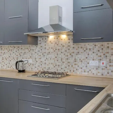 Appartamento A 3br Sky Penthouse With Private Pool & Bbq By 360 Estates