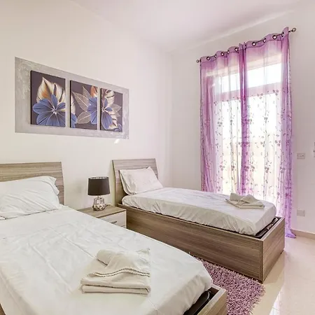 A 3br Sky Penthouse With Private Pool & Bbq By 360 Estates *